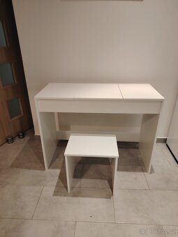 Nový kosmetický/psací stůl se stoličkou - 11