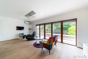 Pronájem domu v Březiněvsi - 11