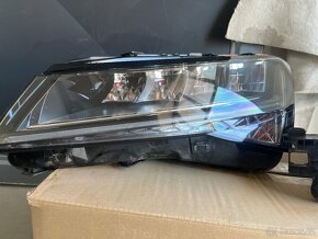 Superb 3 dveře,světla,nárazníky ,kapoty - 11