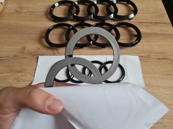 AUDI - Čierne lesklé znaky - 11