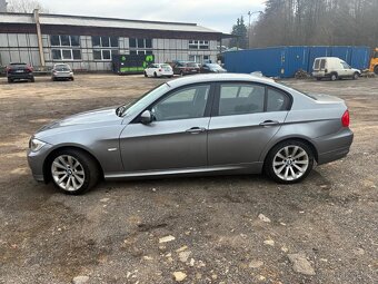 BMW e90 320d - 11