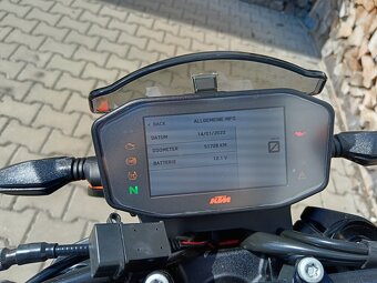 KTM DUKE 890 R - 11