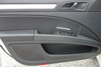 Škoda Superb 2.0TDi Elegance 103kW DSG 4x4 2011 - 11