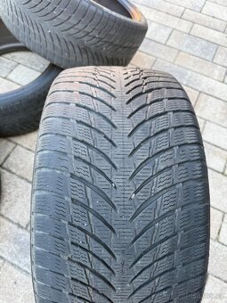 Zimní pneu Nokian 225/40 R19 a 255/35 R19 - 11