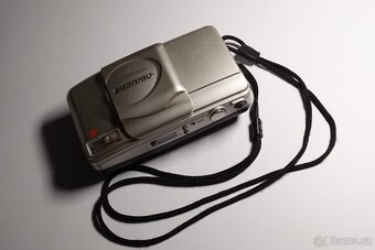 Olympus Superzoom 70G - 11