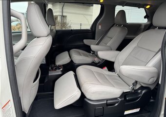 TOYOTA SIENNA 3,5 V6 LIMITED  2016  LPG 7 míst - 11