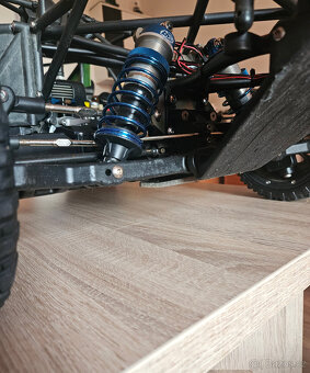 Losi 5ive-T - 11