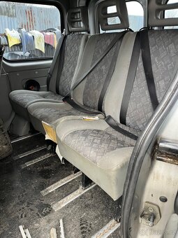 Renault Trafic NÁHRADNÍ DÍLY  Převodovka dveře blatník - 11