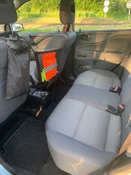 Mitsubishi Space Star 1.6i - 11