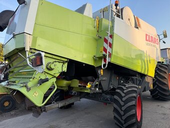 Sklizeci mlaticka kombajn Claas Lexion 460 V750 - 11