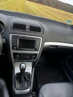 Škoda Octavia 2 RS facelift ( investice 5000€ ) - 11