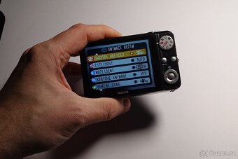 Fuji FinePix J250 - 11