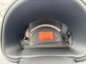 Citroen C3 1,1i 44kW r.v.2004 Serviska - 11