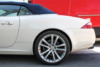 Jaguar XK 4.2 V8 Cabrio A/T - 11