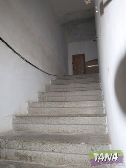 Prodej RD se stodolou ve Dvoře Králové n.L., část Žireč - 11