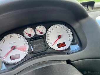 Peugeot 307 cc 2.0 HDI 100 Kw - 11