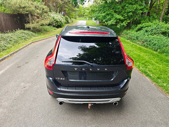 Volvo XC60 2.4 D5 158KW,manuál,R-design,2012,163xxxkm,tažné - 11