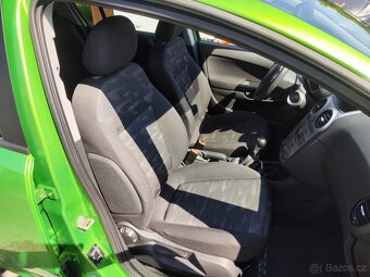 Opel Corsa 1.4,16V,64kw.R.V.12/2011.STK Nová,Km 136 900 - 11