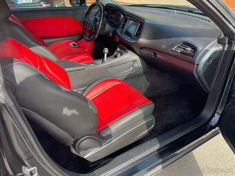 Dodge Challenger R/T 5.7 Hemi V8 2016 Manuál DPH - 11