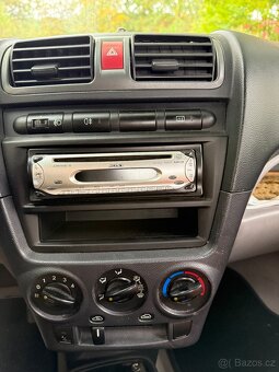 Kia Picanto 1.1 benzín, r 2006, plně pojízdné - 11
