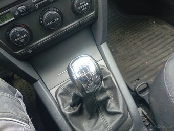 Octavia 2 2,0 FSI - 11