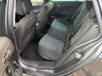 Opel Insignia combi 2.0CDTI 118kw sleva+zimni kola k vozu - 11