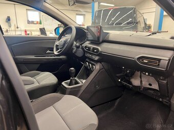 Dacia Jogger Extreme+ 1.0i 74 kW - 11