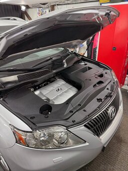 Prodám Lexus RX 350 r.2012 nehybridní 3.5 V6 benzín 204Kw - 11