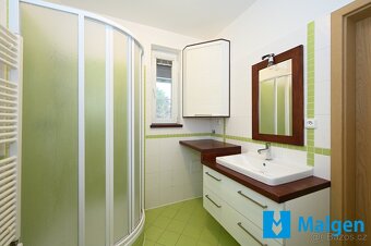 Prodej RD 4+kk, Čelákovice, pozemek 449 m2, Praha - Východ - 11