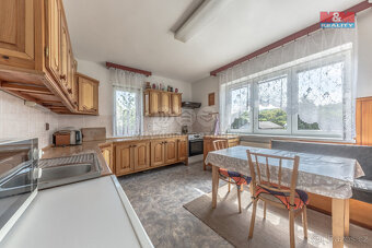 Prodej rodinného domu, 232 m², Benešov nad Pl, ul. Wolkerova - 11
