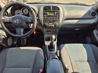 Toyota RAV4 2.0D-4D,85KW,4x4,KLIMA,BEZ KOROZE,R.V.2005 - 11