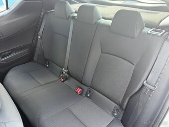 Toyota C-HR, 1,8 Hybrid, 1.maj, ČR, Servis, TOP - 11