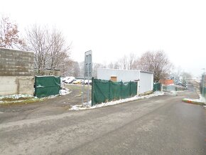 Pronájem haly a pozemku 100 m2 Popovičky Praha Východ - 11