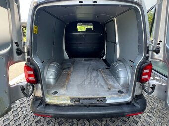 VW  transportér  užitkový  2018  3  místný - 11