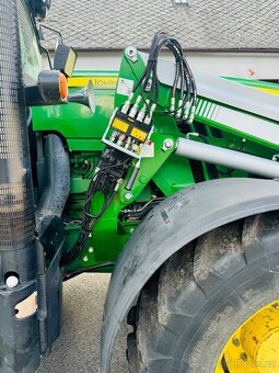 MONTUJEME ČELNÍ NAKLADAČE INTER TECH NA TRAKTORY JOHN DEERE - 11