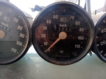 Tachometr a pristrojovka avia - 11