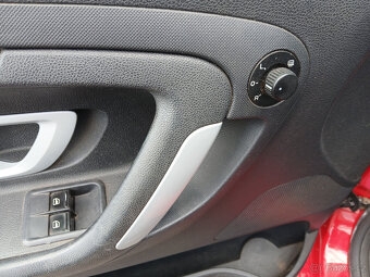 Škoda Fabia Combi 1.4 MÁLO NAJETO - 11