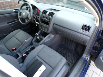 Volkswagen Golf 1,4 i KLIMA-HNED ODJÍŽDÍTE - 11