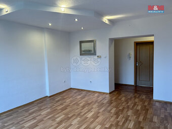 Pronájem bytu 3+1, 68 m², Klatovy, ul. Měchurova - 11