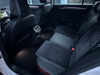 ŠKODA SUPERB III 2.0 TDI 110 KW TAŽNÉ COCKPIT m2021 - 11