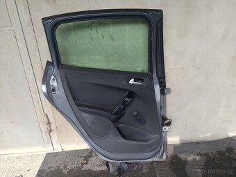 Dveře Peugeot 208 - 11
