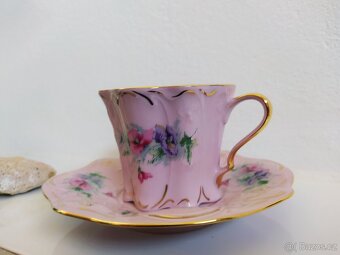 Růžový porcelán  - hrneček s talířkem - 11
