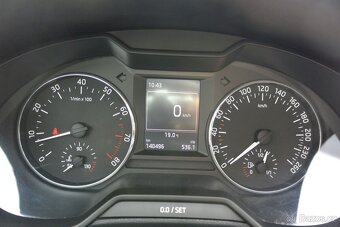 PRODÁM Škoda Octavia 1.2TSi AUTOKLIMAVYHŘÍV.SEDADLA - 11
