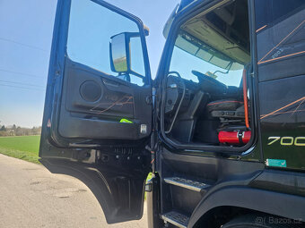 Tahač volvo FH16 700 6x4 r.v.2013 automat,hydraulika - 11