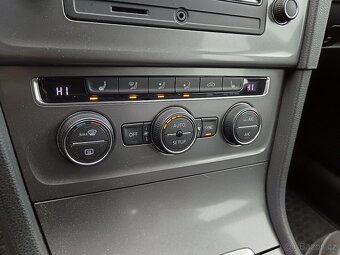 Golf VII 1.2 TSI 77kw ALU výhřev sedaček tempomat top - 11