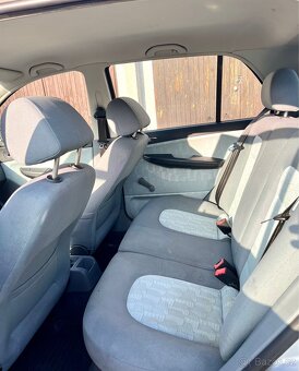 Škoda Fabia 1.4 BENZIN 175 000km Velmi zachovalý stav - 11