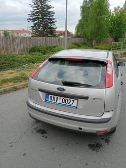 Prodám Ford Focus 1,6 benzín, 74kw, r.v. 6/2005 - 11