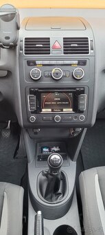 VW Touran 1,2 TSi 77kW benzín Comfortline Life - 11