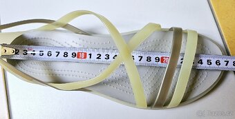 Crocs Isabella Strappy Sandal vel.41-42, NOVÉ - 11