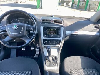 Škoda Octavia Scout 2.0tdi 4x4 1.majitel původ ČR nová STK - 11